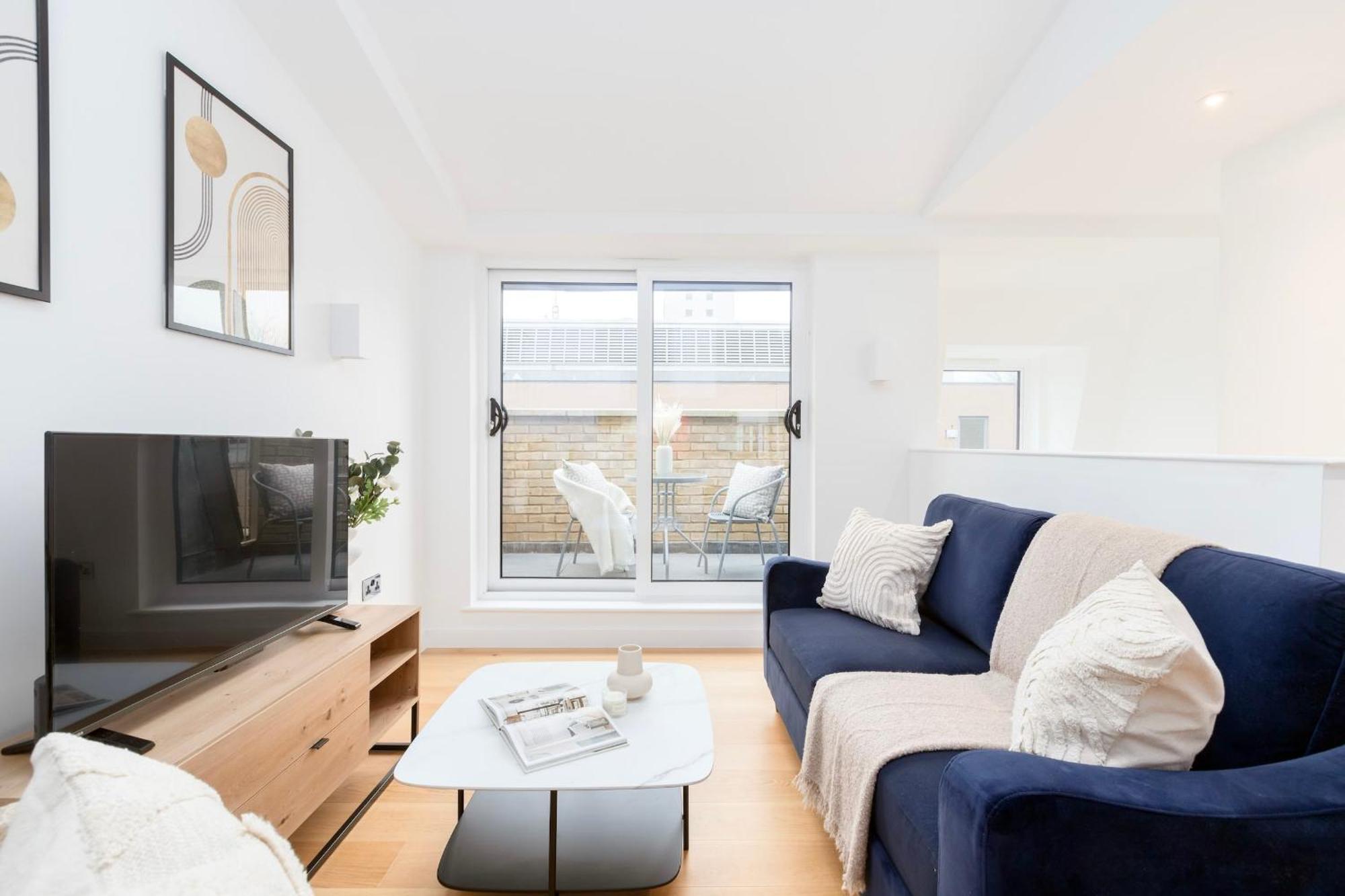 Fitzrovia & Soho - 2Br With Balcony - Cityapartmentstay London Exterior photo